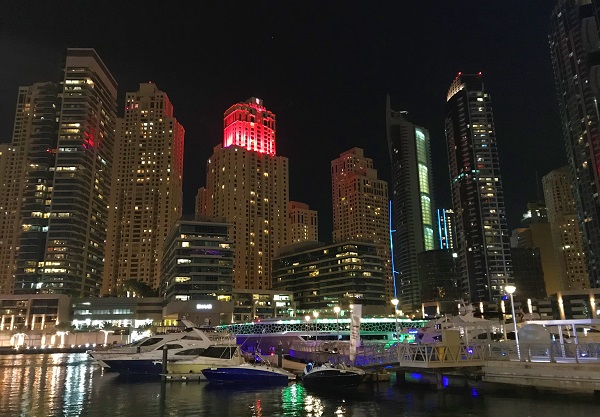 ドバイマリーナの夜景
