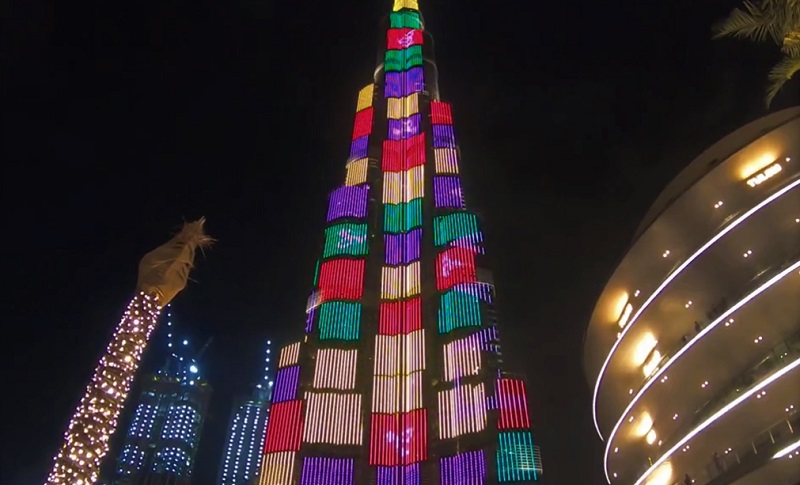 「ドバイ」にある世界一の高層タワー「ブルジュハリファ」のプロジェクションマッピング映像