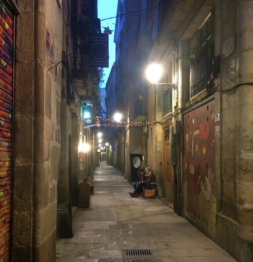 バルセロナ「ゴシック地区」の街並み