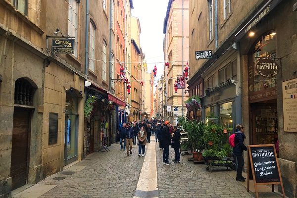 「フランス」リヨン旧市街の風景