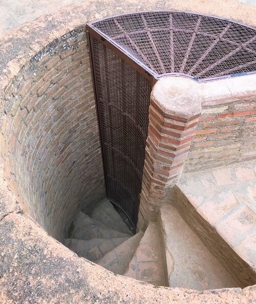 アルハンブラ宮殿「アルカサバ」の地下牢
