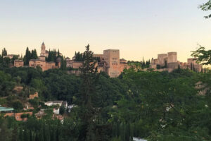 スペイン「サクロモンテの丘」からの風景(アルハンブラ宮殿)