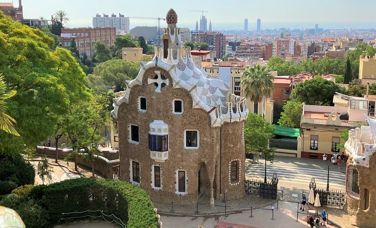 バルセロナ「グエル公園」にあるお菓子の家